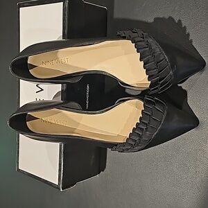 Ladies Nine West Black Ruffle Flats